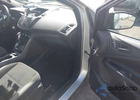 2014 Ford Escape S z USA, uszkodzony, nr VIN 1FMCU0F72EUD02262